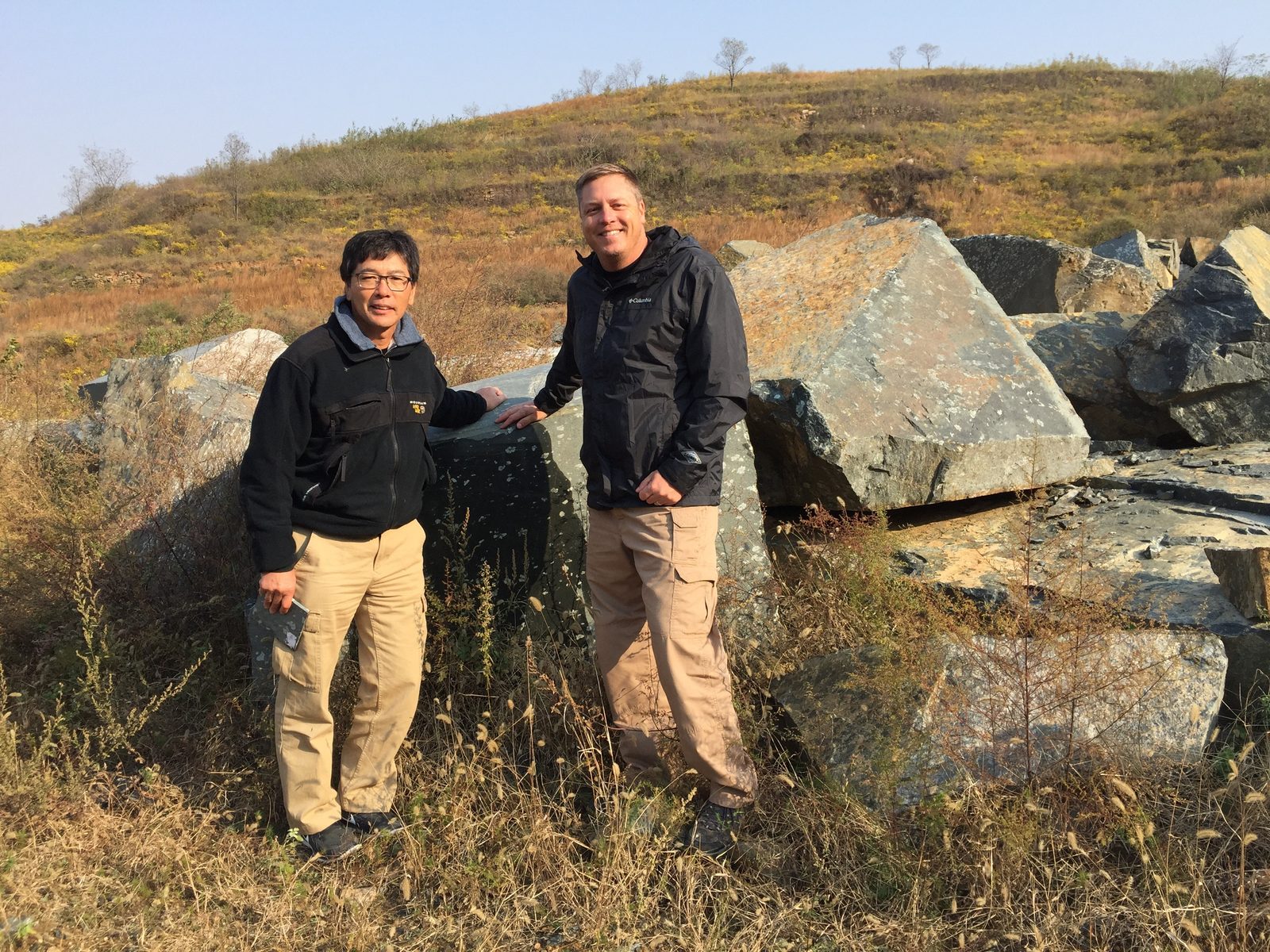 Stone block selection at Black Peony quarry